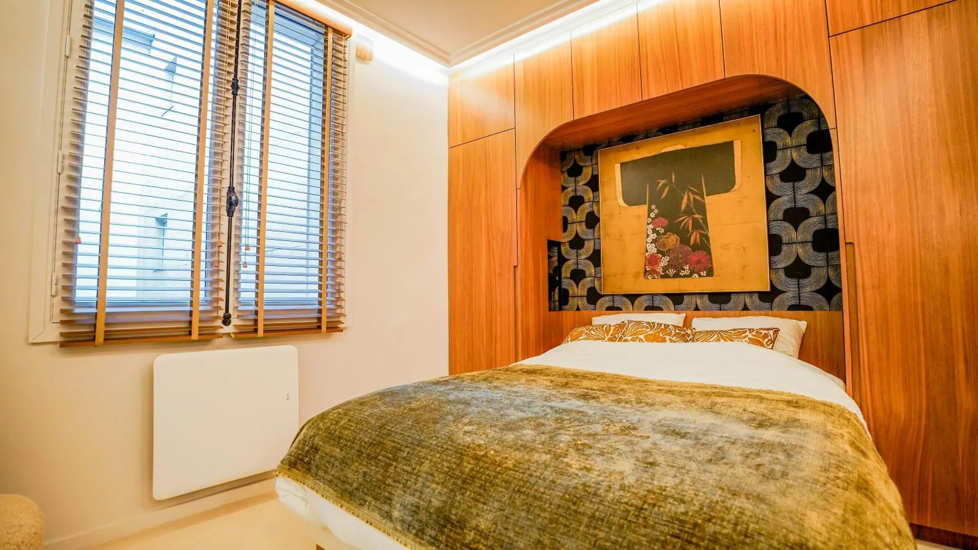 Refined Elegance In Central Paris