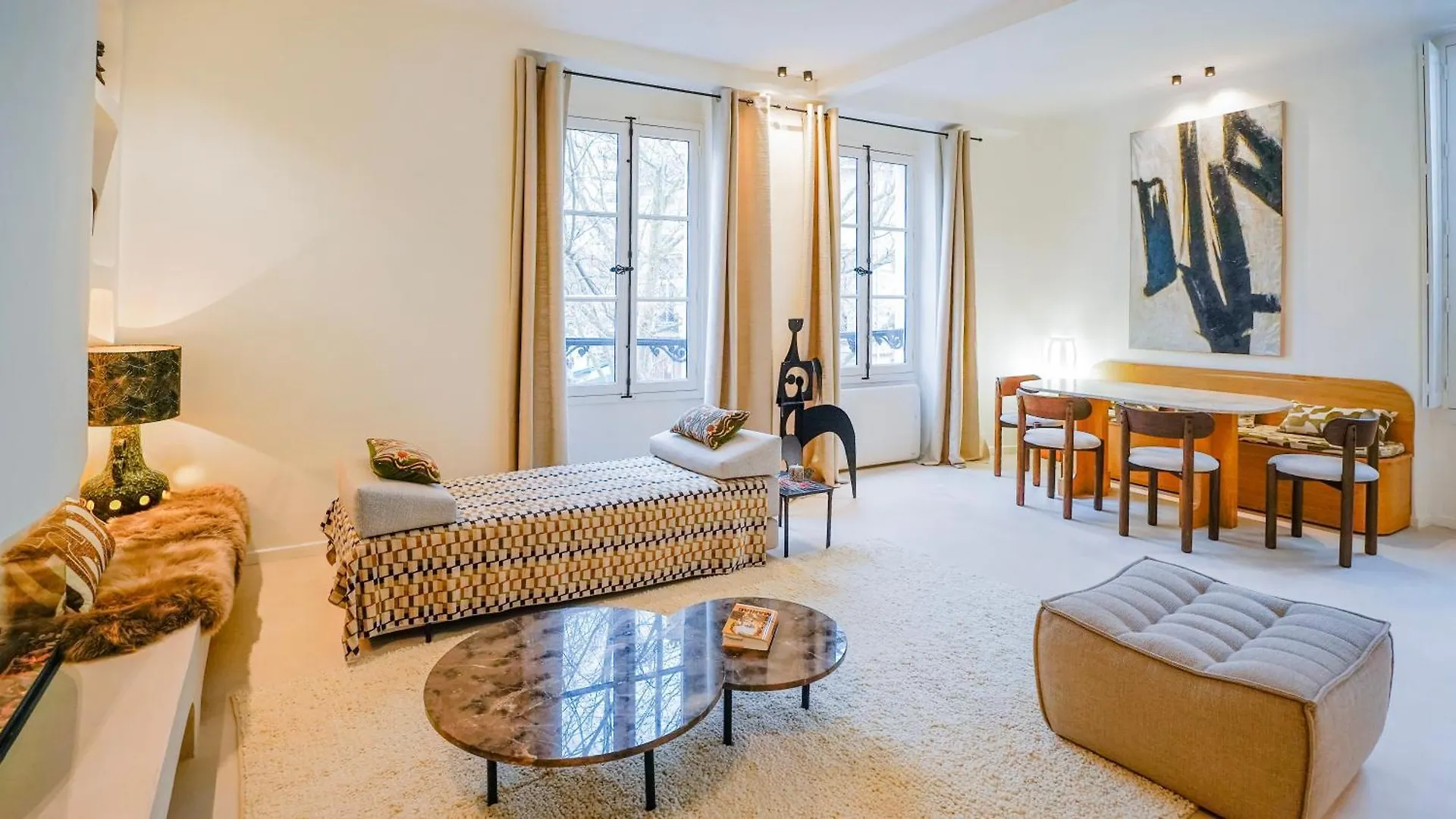 Refined Elegance In Central Paris 0*,
