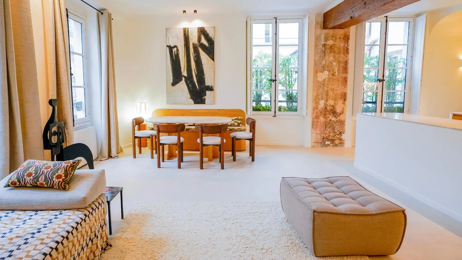 Lejlighed Refined Elegance In Central Paris Frankrig